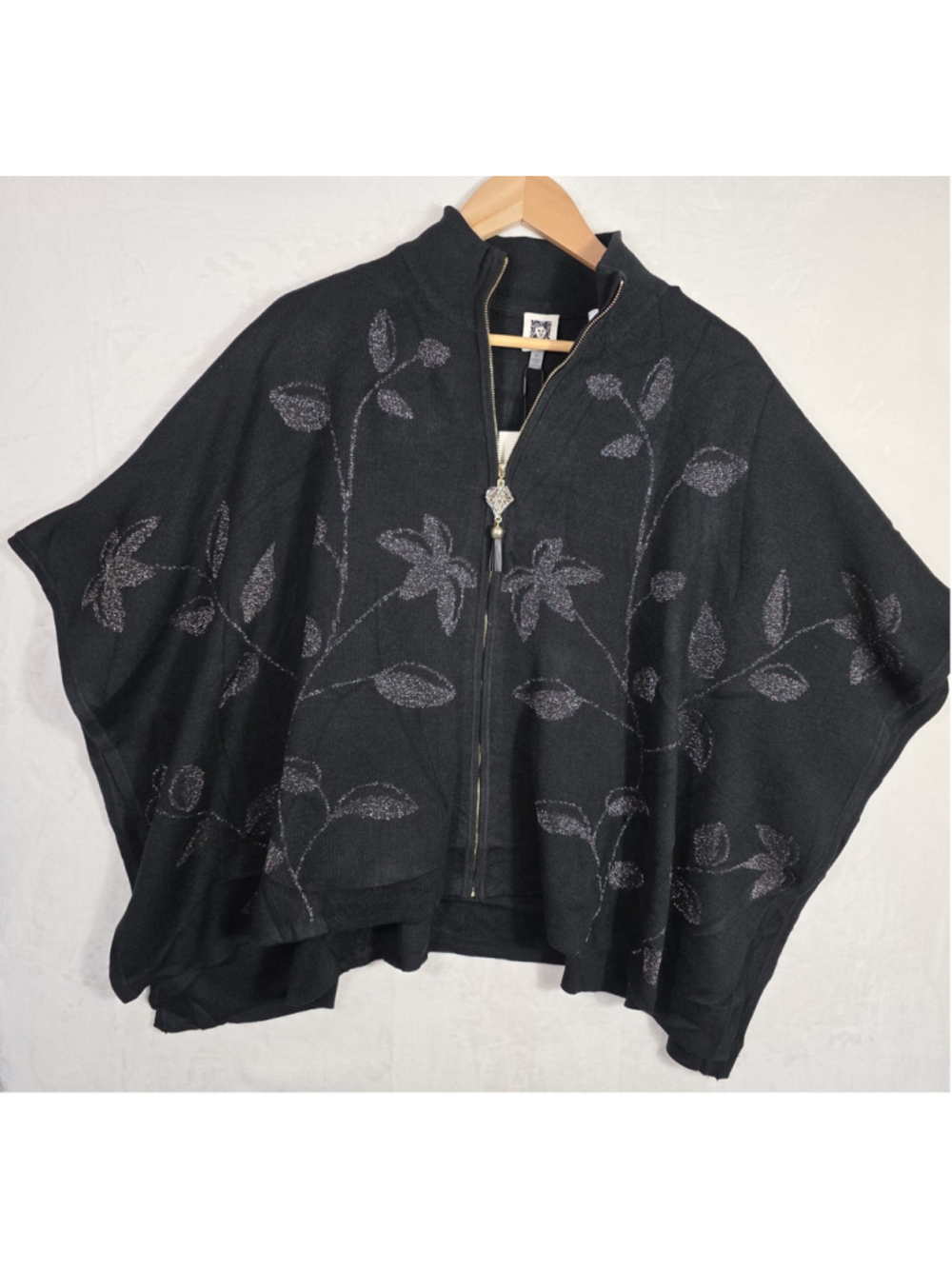 Anne Klein Women's M Black Metallic Floral Poncho Cape Luxury Boho Chic NWT - Picture 2 of 12